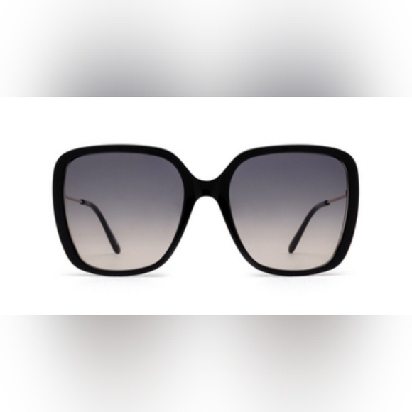 Chloe Accessories - Chloe Black Sunglasses in VGUC with Unbranded Case